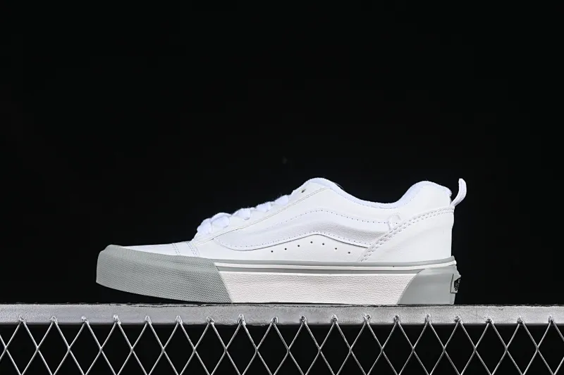 All categories Vans Vans series Vans Low Vans low-top Vans Knu Skool Vans low-top retro casual fat bread shoes VN0009QCBUH